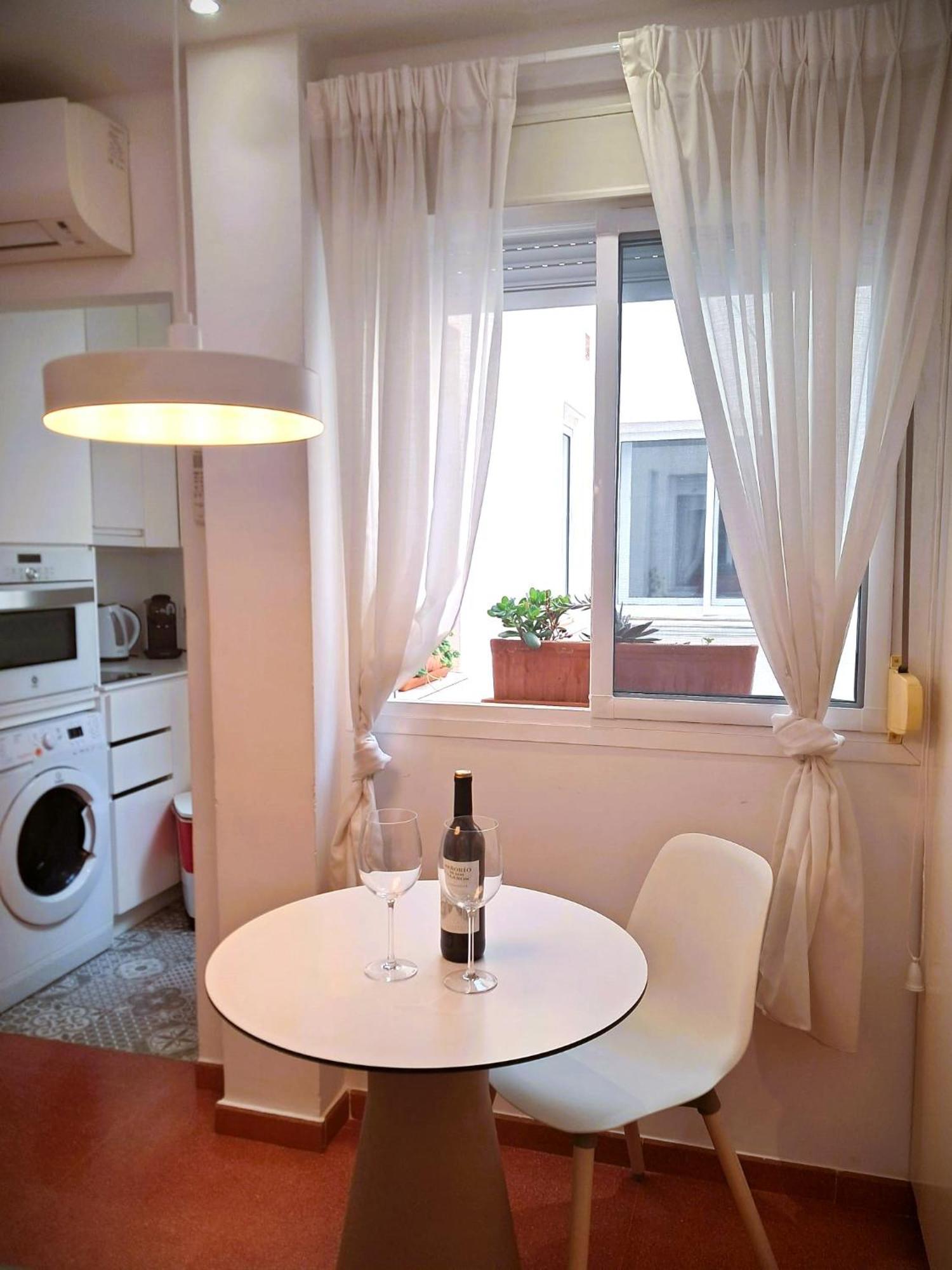 Old Town, City Center Apartment Premium With Parking Málaga Kültér fotó