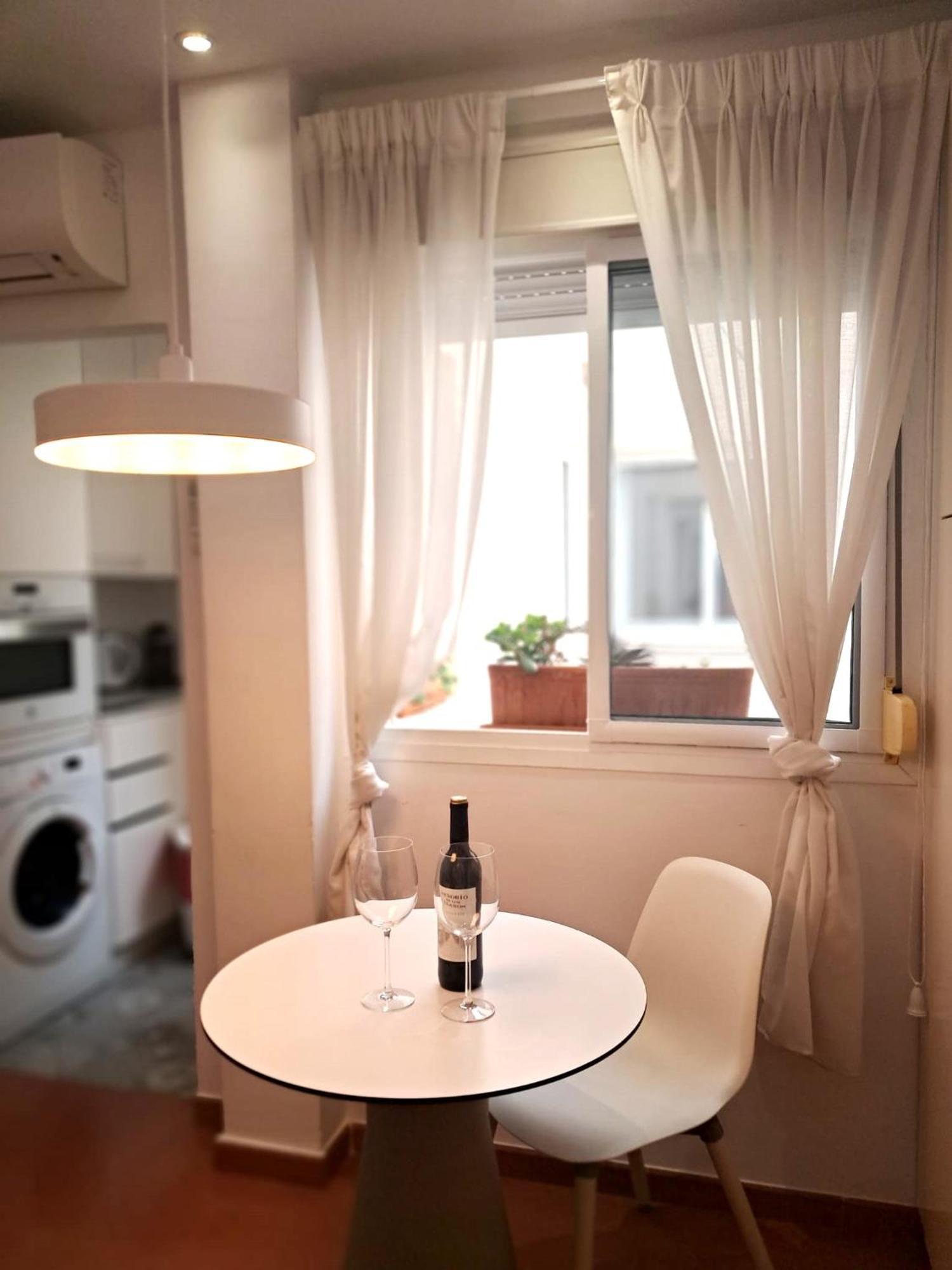 Old Town, City Center Apartment Premium With Parking Málaga Kültér fotó